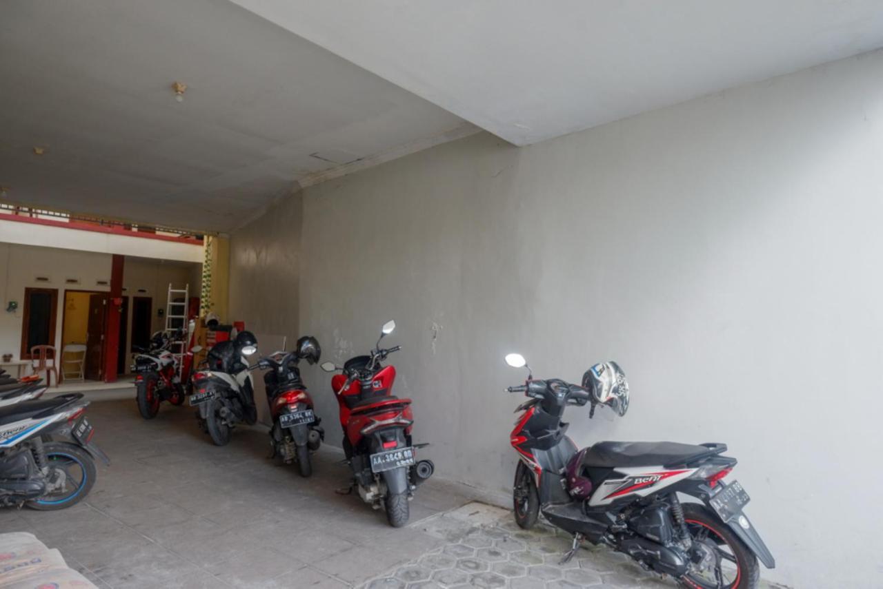Reddoorz At Mahameru Residence Yogyakarta Kejayan Exterior photo