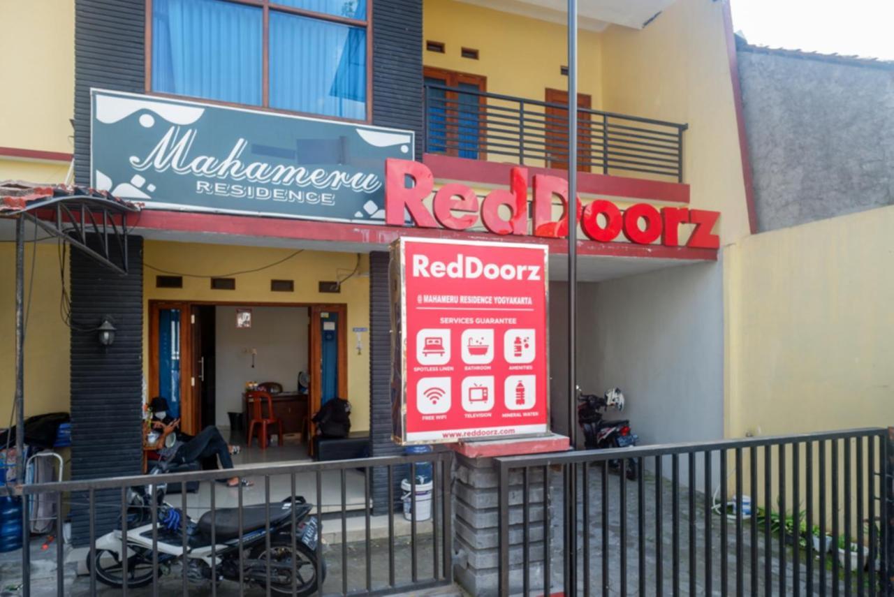 Reddoorz At Mahameru Residence Yogyakarta Kejayan Exterior photo