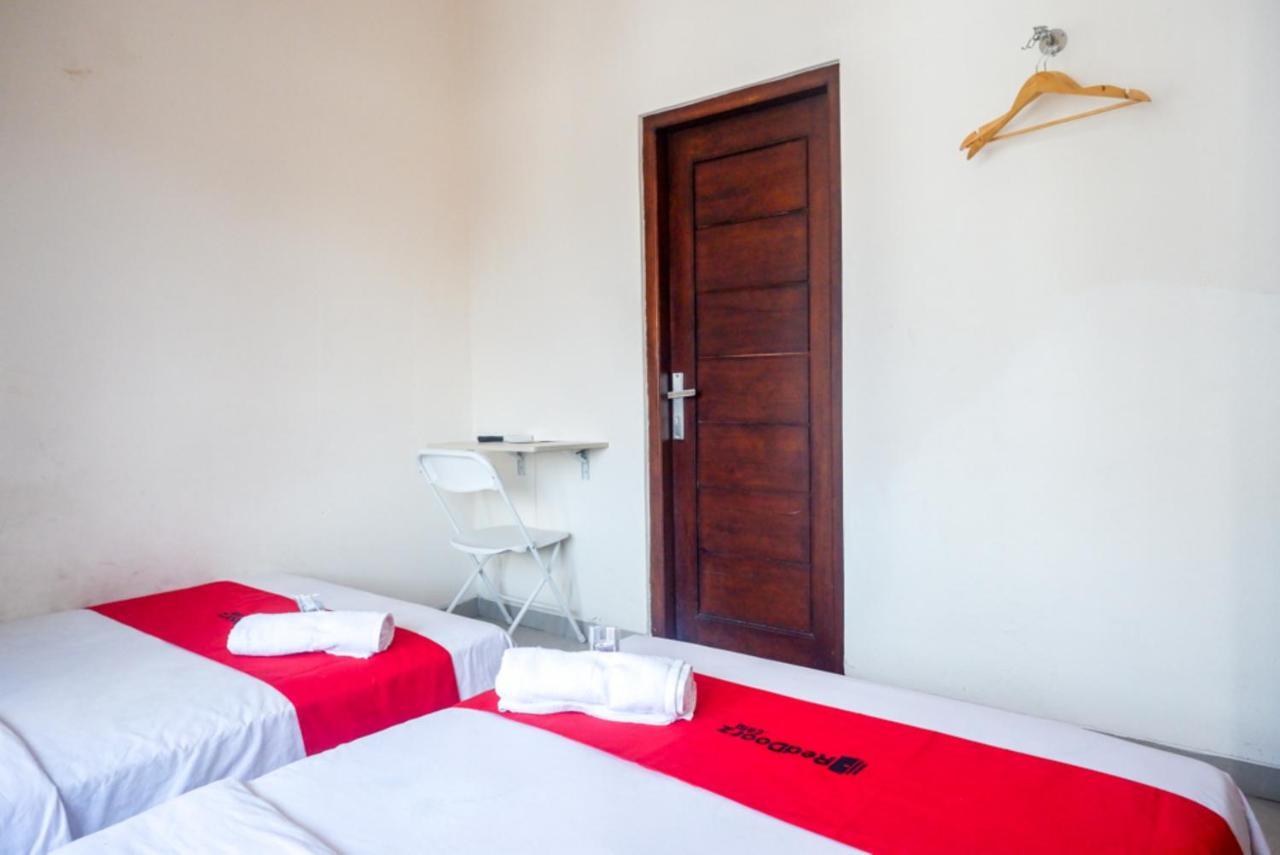 Reddoorz At Mahameru Residence Yogyakarta Kejayan Exterior photo
