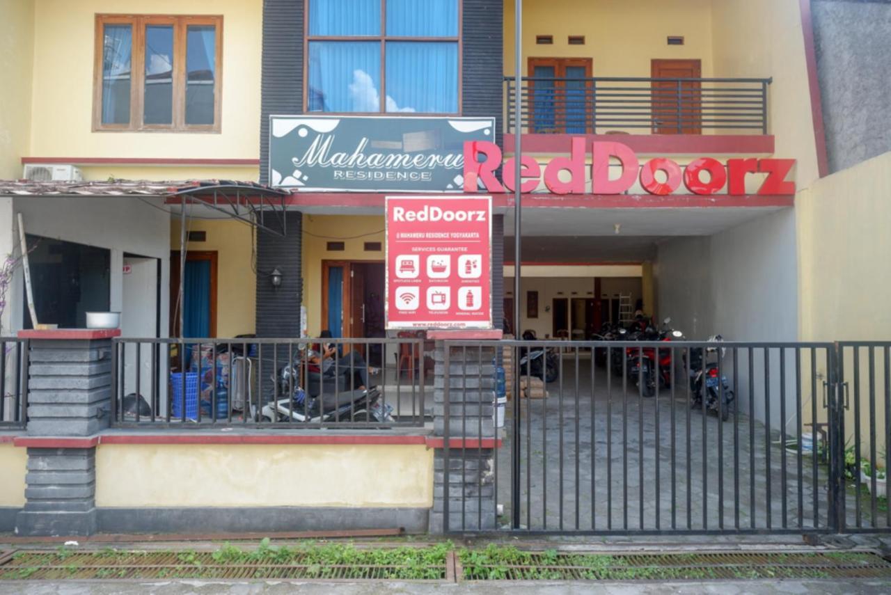 Reddoorz At Mahameru Residence Yogyakarta Kejayan Exterior photo
