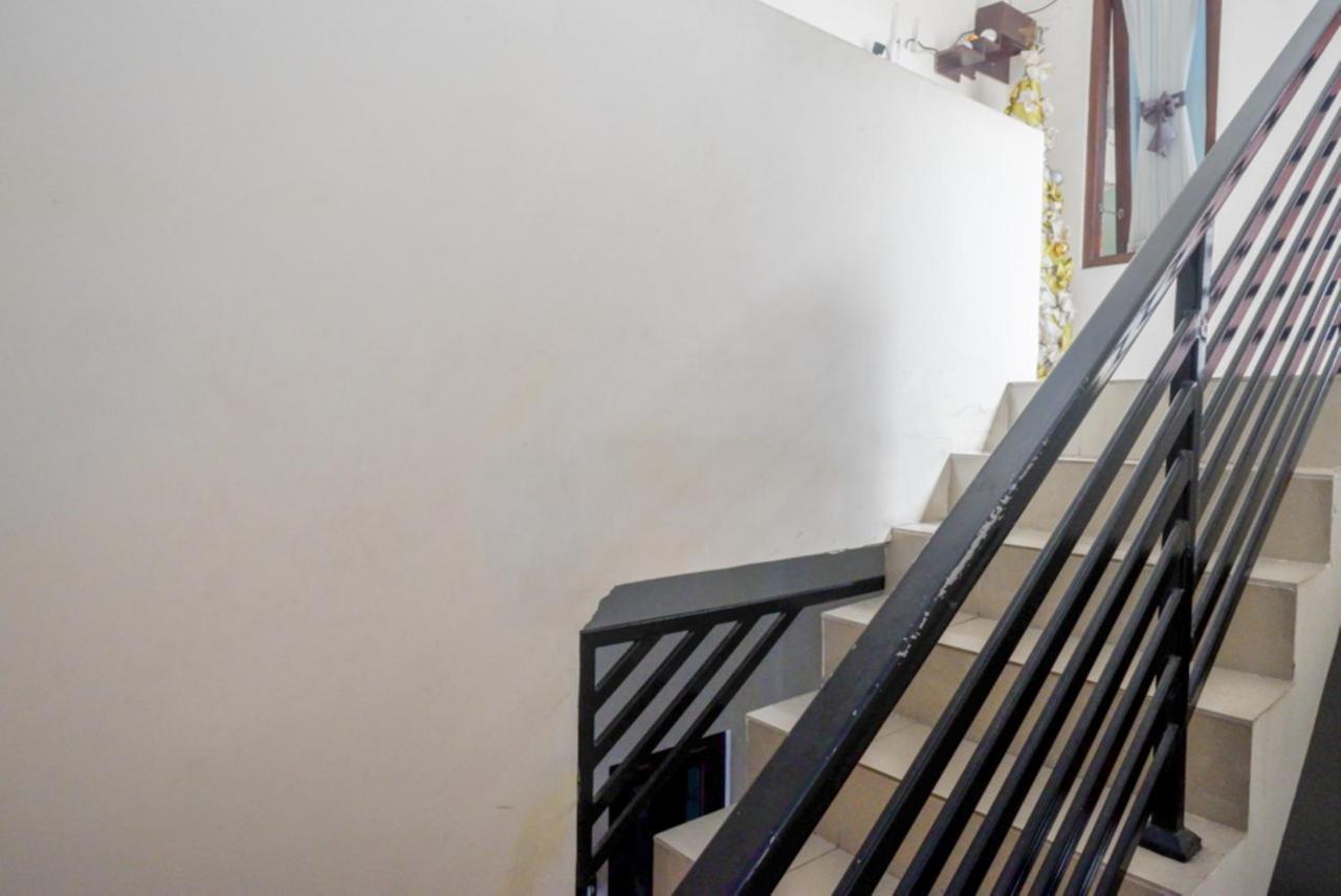 Reddoorz At Mahameru Residence Yogyakarta Kejayan Exterior photo