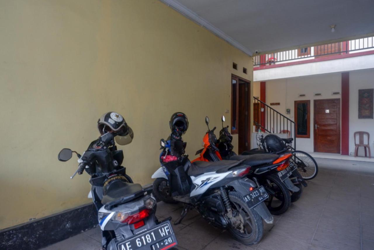 Reddoorz At Mahameru Residence Yogyakarta Kejayan Exterior photo